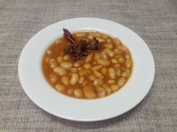 FRIJOLES BLANCOS CON CARNE